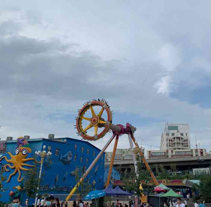 乌鲁木齐市水上乐园-"还好吧好久没玩了但确实划算,要是能给点其.