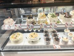 -花花卷卷·鲜食蛋糕(静安久光百货店)