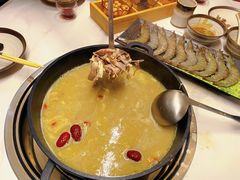 -汤宴·参须肚包鸡(南京路店)