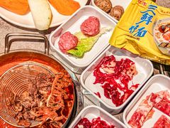 -张哞哞·鲜切牛肉自助火锅(高德置地店)