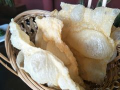 石屏炸豆皮-老牌坊云南鱼豆花火锅(哈西万达店)