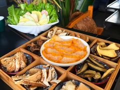 -野菌皇海景野生菌火锅(滨海大道店)