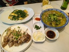 -民族手抓羊肉馆·滩羊手抓·烤全羊