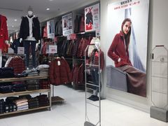 -优衣库(上海金桥国际商业广场店)