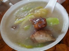 -洲心明记烧肉大粥(总店)