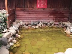 -灵秀温泉