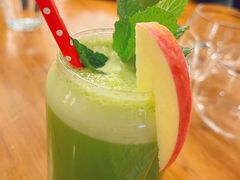 -304/BRUNCHRESTAURANT