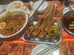 -李双猪·小龙虾·烧烤·羊肉煲(乐山店)