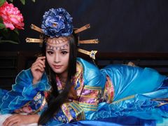 -九月鹰飞汉服摄影工作室