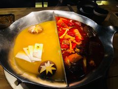 -湊湊火锅·茶憩(杭州湖滨银泰in77店)