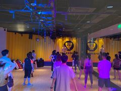 -超级猩猩健身·私教(上海体育场店)