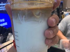 -瑞幸咖啡(江南万达三层店)