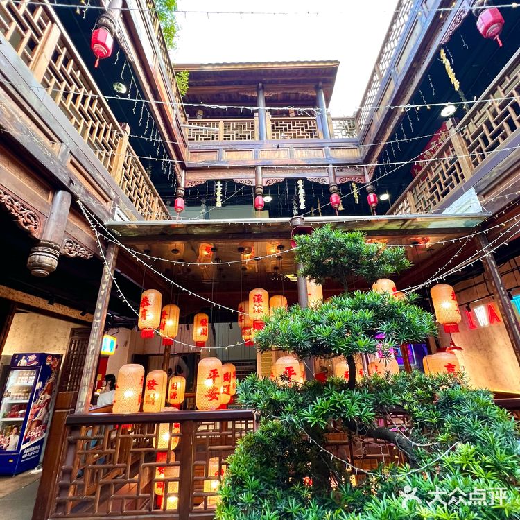 文殊院旁边!庭院里边吃火锅边听live🎵