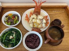 -雪梅月子中心(华侨城店)