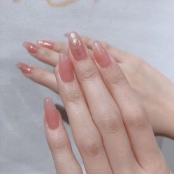 -雪奈传统美甲美睫