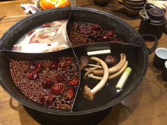 -白乐天毛肚火锅馆(南滨路店)