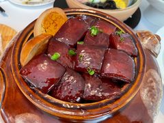 紫砂红烧肉-松鹤楼·非遗·苏帮菜(融科店)