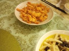 -鸿一饭店(隐秀路店)