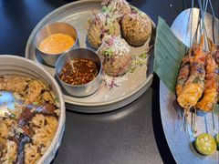 空气黑豆腐丸子-Ameigo梅果·云贵川bistro(长宁来福士店)