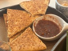 招牌龟兹芝麻饼-龟兹KUCINA·新疆菜(前滩L+PLAZA店)