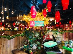 大堂-老滇山寨•云南特色菜•地方菜•民族风情歌舞表演(金碧店)