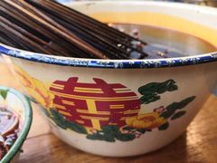 -拈签一笑黄牛肉辣卤串串