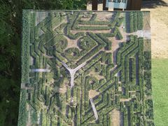 -亲兄弟真人CS团建拓展基地