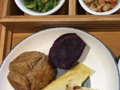 -满江红四季餐厅 · 国家五钻级酒家(新纪元大酒店店)