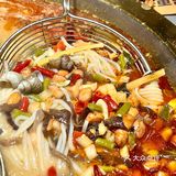 Pang臭警告！带上你的臭宝来吃嗦螺火锅！ 