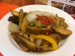 -拉面莊夢語＆中华料理八椿