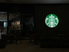 -星巴克臻选(莘庄仲盛店)