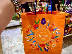 -VENCHI 闻绮(北京国贸商城店)