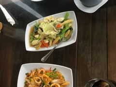 -Baan Ploy Samed Restaurant ร้านอาหารบ้านพลอยเสม็ด