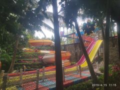 -三亚湾海居铂尔曼度假酒店