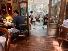 -秘密旅行Bonjour(黑金冠 江南西店)