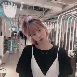 -BULB STUDIO 巴柏明星发型工作室