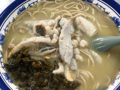 -明呈黄鱼面馆(斜土路店)