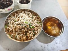 -正宗杨记普洱酸醋米线(总店)