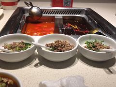 -海底捞火锅鲜切牛肉主题店(长寿路店)