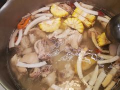 -喃喃椰·糟粕醋·椰子鸡火锅(七堡花园店)