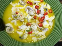 QQ酸汤鱼-蜜桃餐厅·江浙融合菜(荟聚购物中心店)