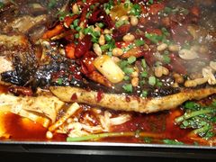 -鸣记脆皮烤鱼·海鲜烤鱼(亿合城店)