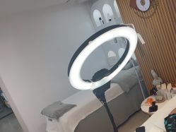 -小乐化妆美甲半永久培训学校