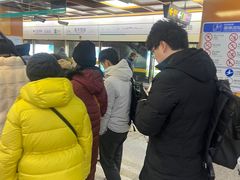 -南京西路(地铁站)