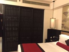 -三亚湾海居铂尔曼度假酒店