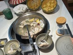 -喃喃椰·糟粕醋·椰子鸡火锅(七堡花园店)