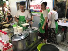 -清真老马家国华牛奶鸡蛋醪糟(正宁路店)