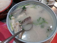 头尾豆腐汤-鹤睦鱼生·啫啫煲·海鲜(保利百合店)