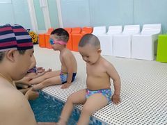 -小小王国亲子游泳俱乐部(锦辉中心)