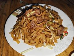 炒牛河-美食店(华贵路店)